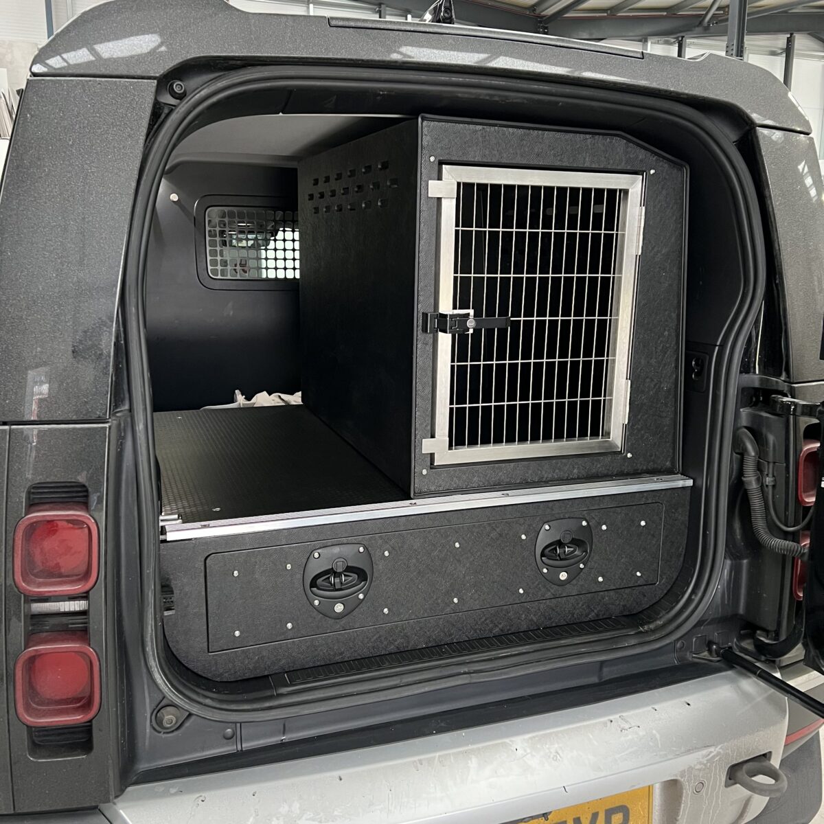 Defender 110 Commercial Drawer and Single Dog Box Combination - Image 2
