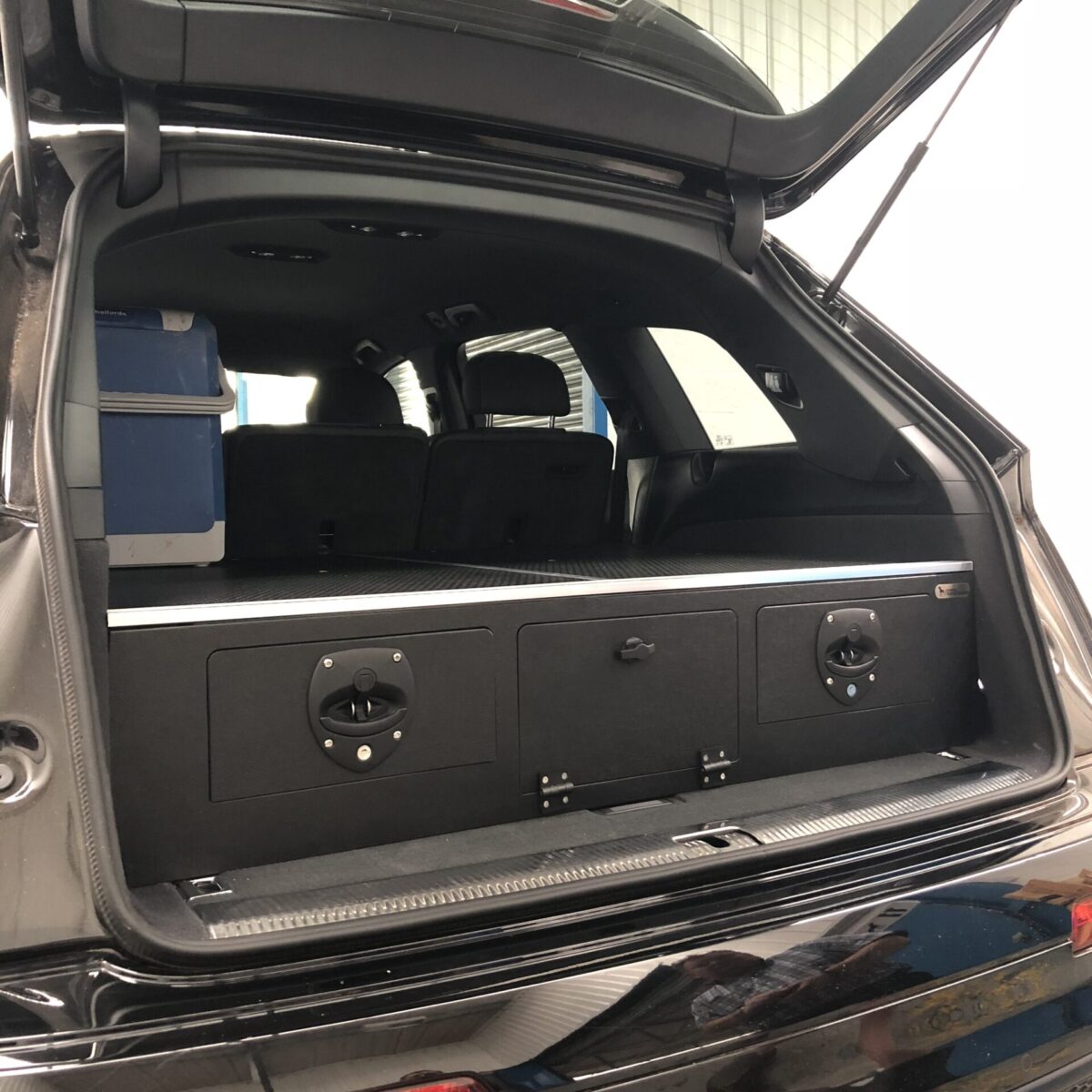 Discovery 5 Vehicle Storage Drawer Unit / Gun Locker Combination - Image 2